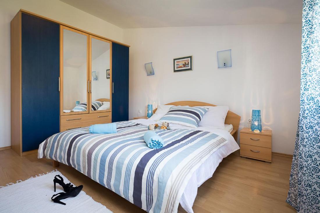 Apartments Beata Marina Rum bild